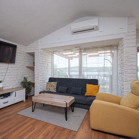 Apartment Dalmatino Posedarje Εξωτερικό φωτογραφία